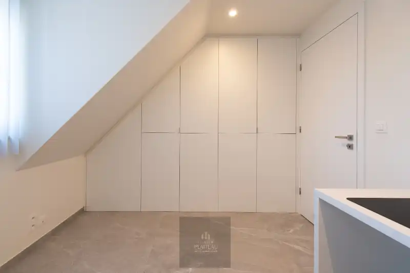 Instapklaar recent luxueus duplex-appartement met 2 terrassen in residentie Lectus IX. foto 27