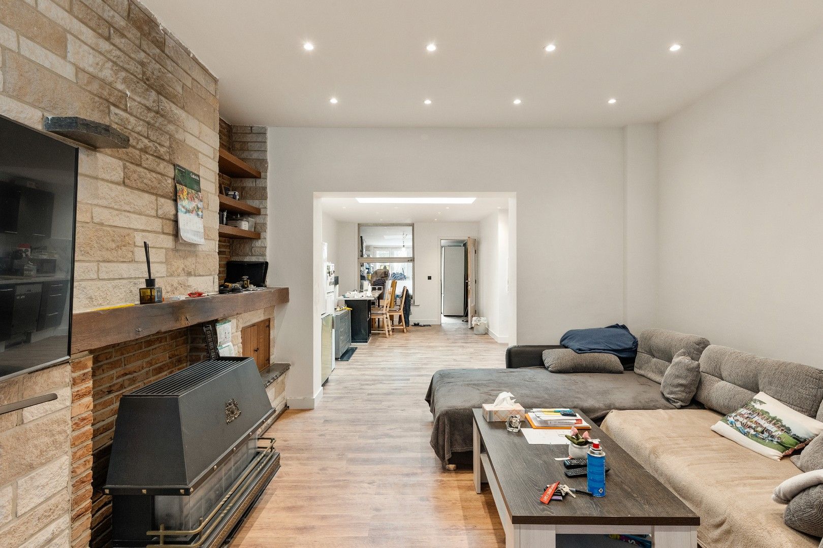 Makkelijk gelegen woning met 3 slaapkamers stadsrand foto 3