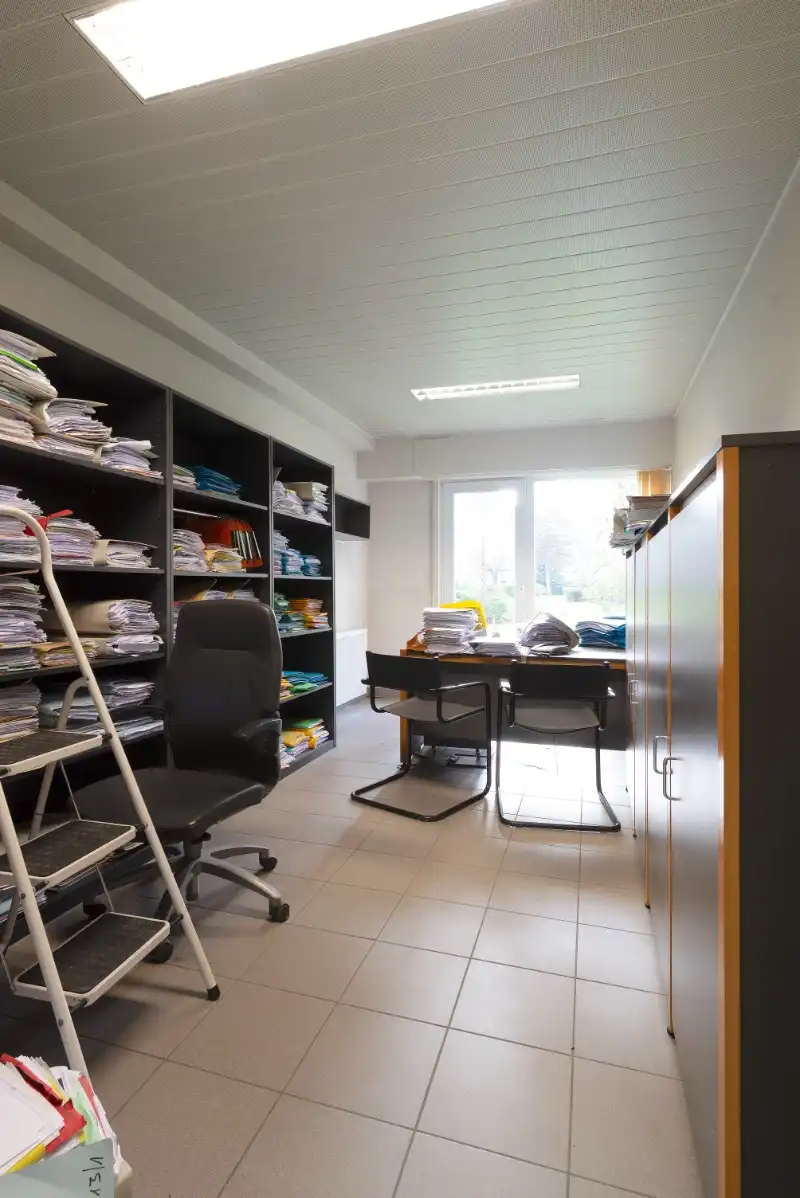 Ruim en lichtrijk kantoor met tal van mogelijkheden op vlot bereikbare locatie foto 12