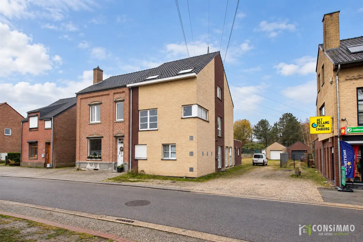 Veelzijdige tweewoonst met tuin en garage op toplocatie in Oud-Waterschei! foto {{pictureIndex}}