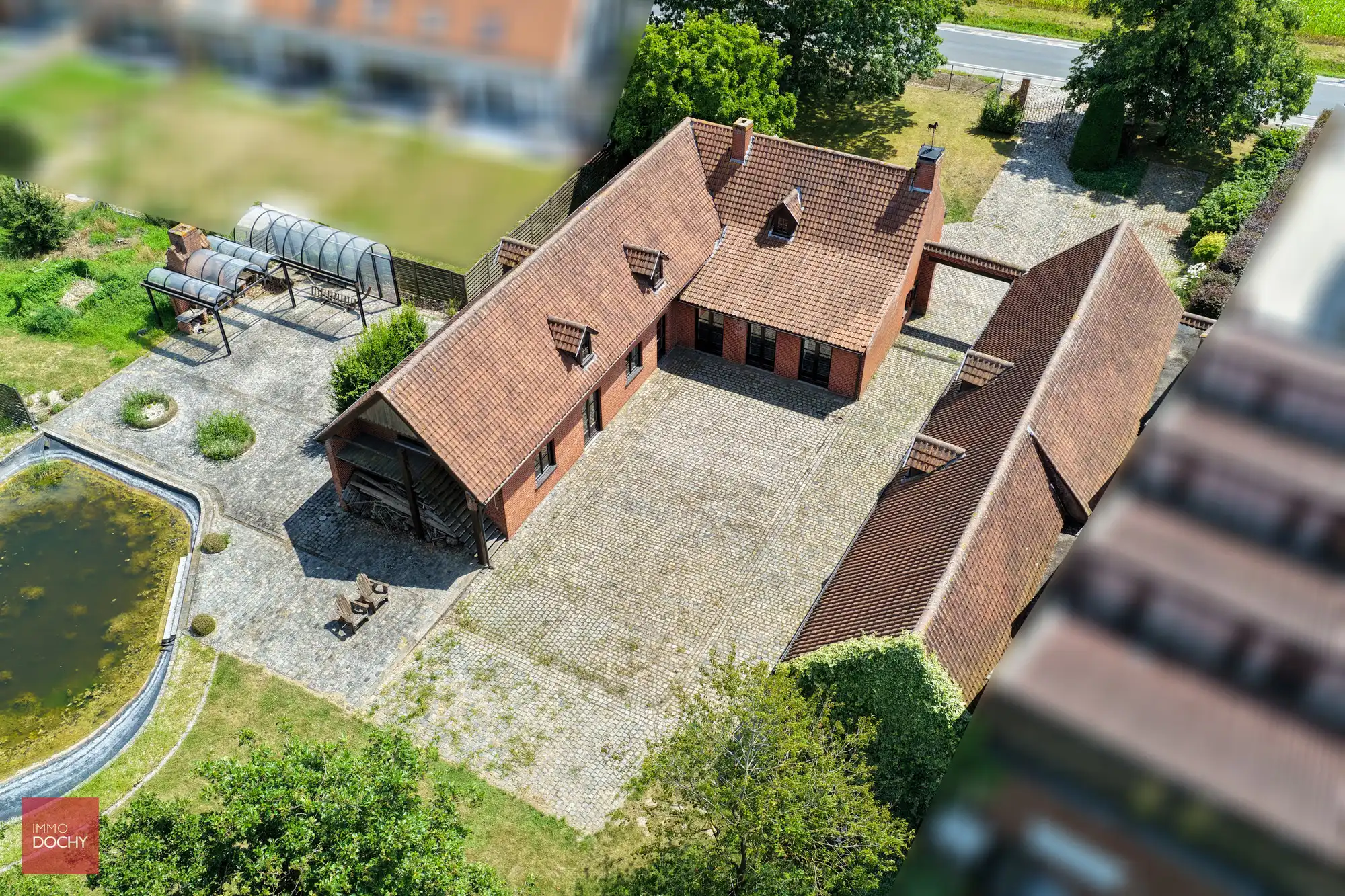 Villa met paardenstallen op 4.876m² foto 21
