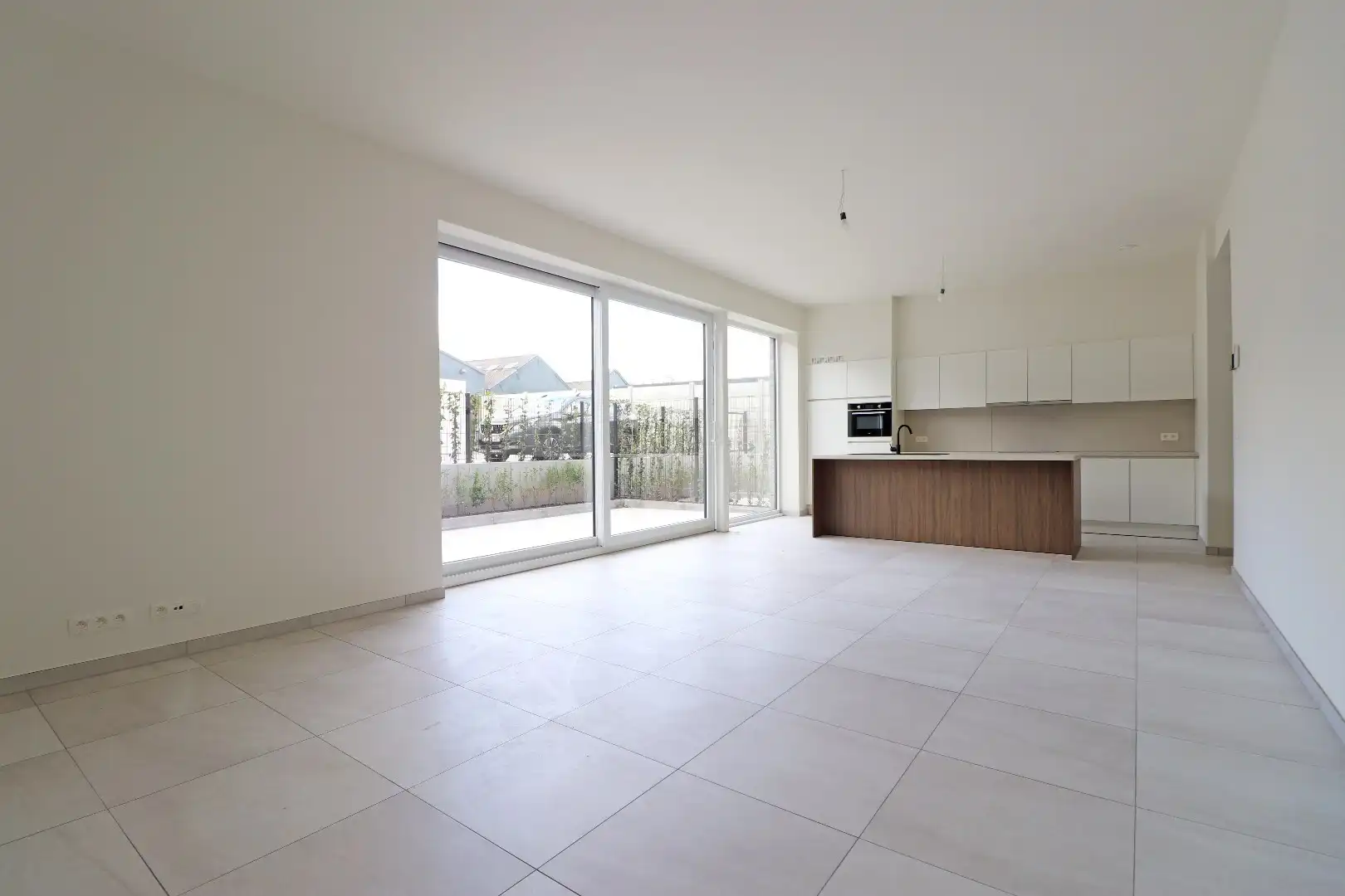 Modern appartement met tuintje foto {{pictureIndex}}