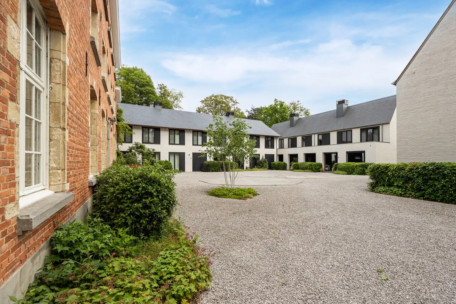 Karaktervolle pastorijwoning in een uniek, privatief woondomein met weelderige parktuin foto 30