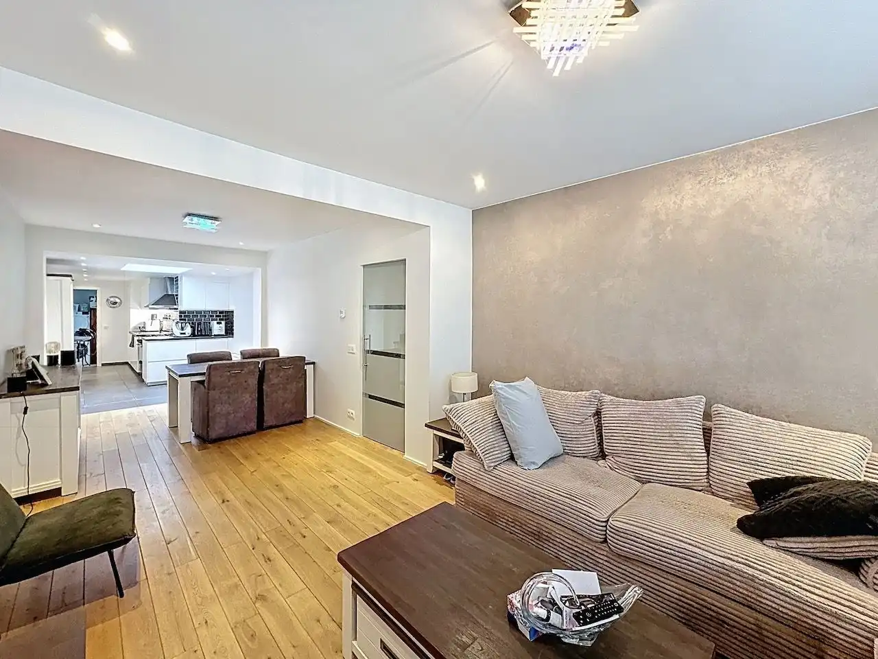 Comfortabel wonen in een gerenoveerde rijwoning met karakter foto 5