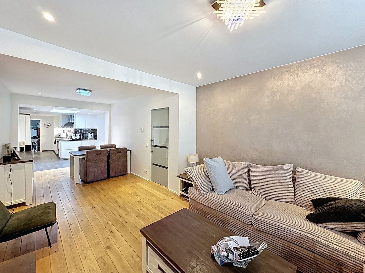 Comfortabel wonen in een gerenoveerde rijwoning met karakter foto 5