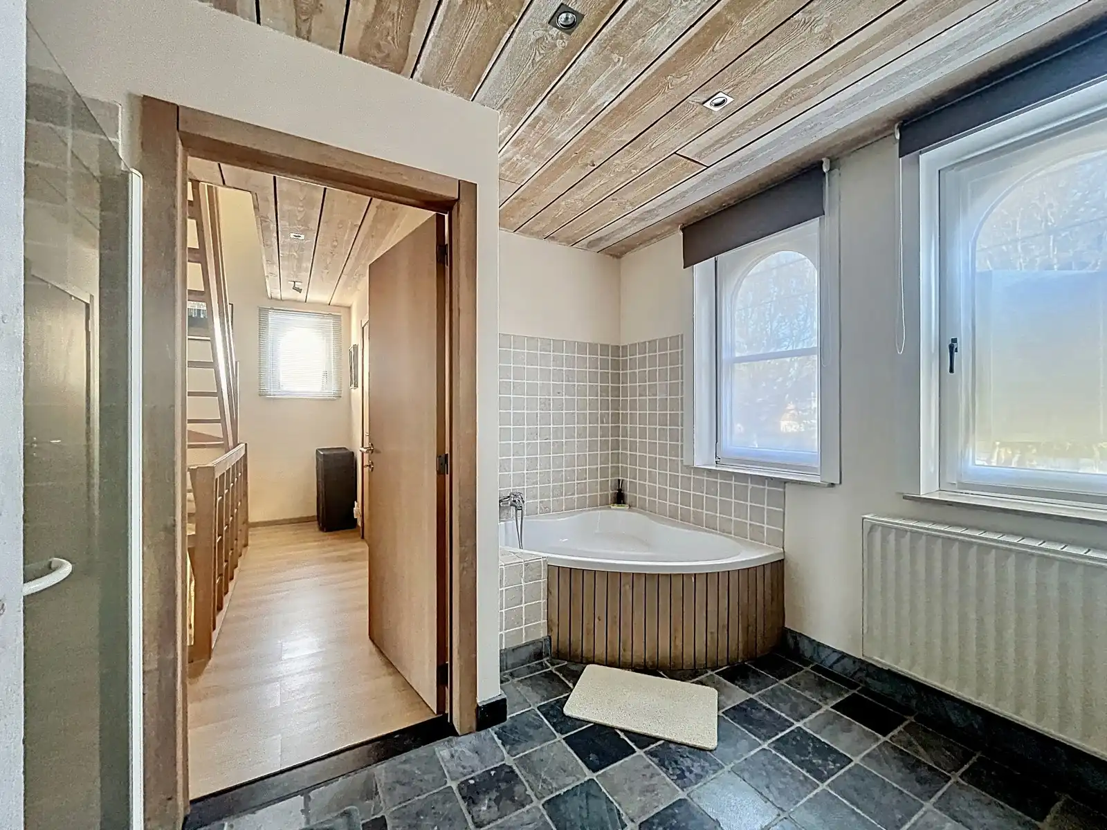 Rustig gelegen, energiezuinige HOB met 4 SLPK én tuin! foto 12