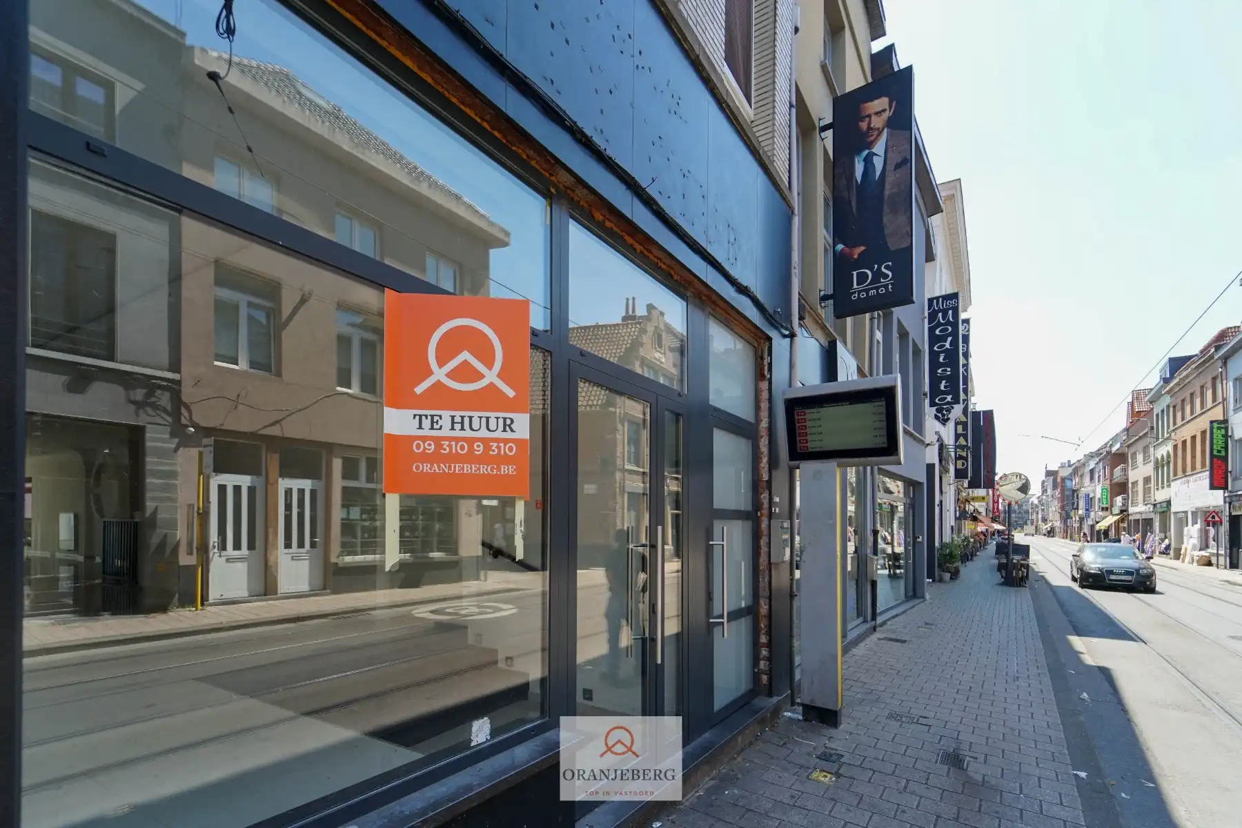 Recent volledig gerenoveerd handelspand (+-280m²) in Sleepstraat TE HUUR met een moderne uitstraling. foto 23