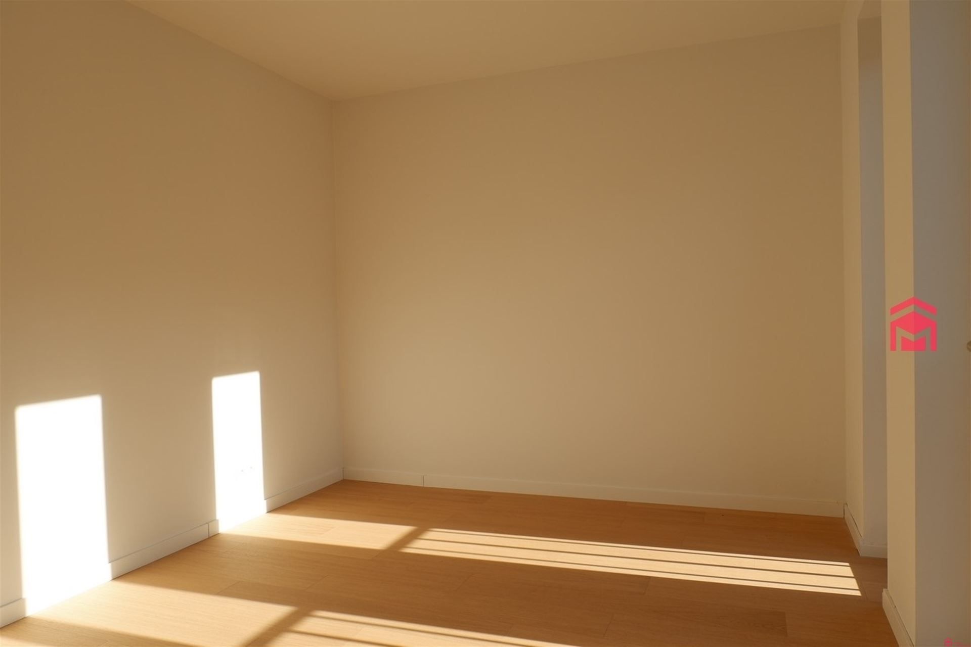 Recente woning nabij stadscentrum foto 11