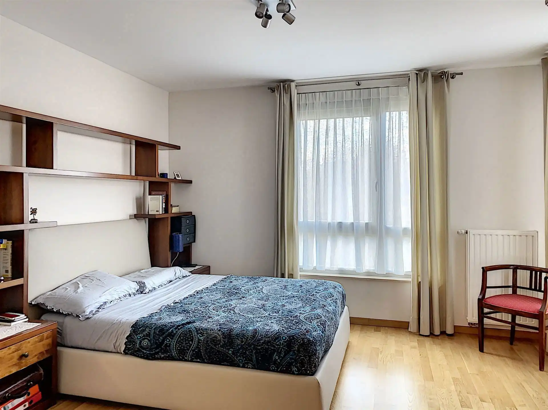 Mooi appartement met 2 slaapkamers + parkeerplaats foto 9