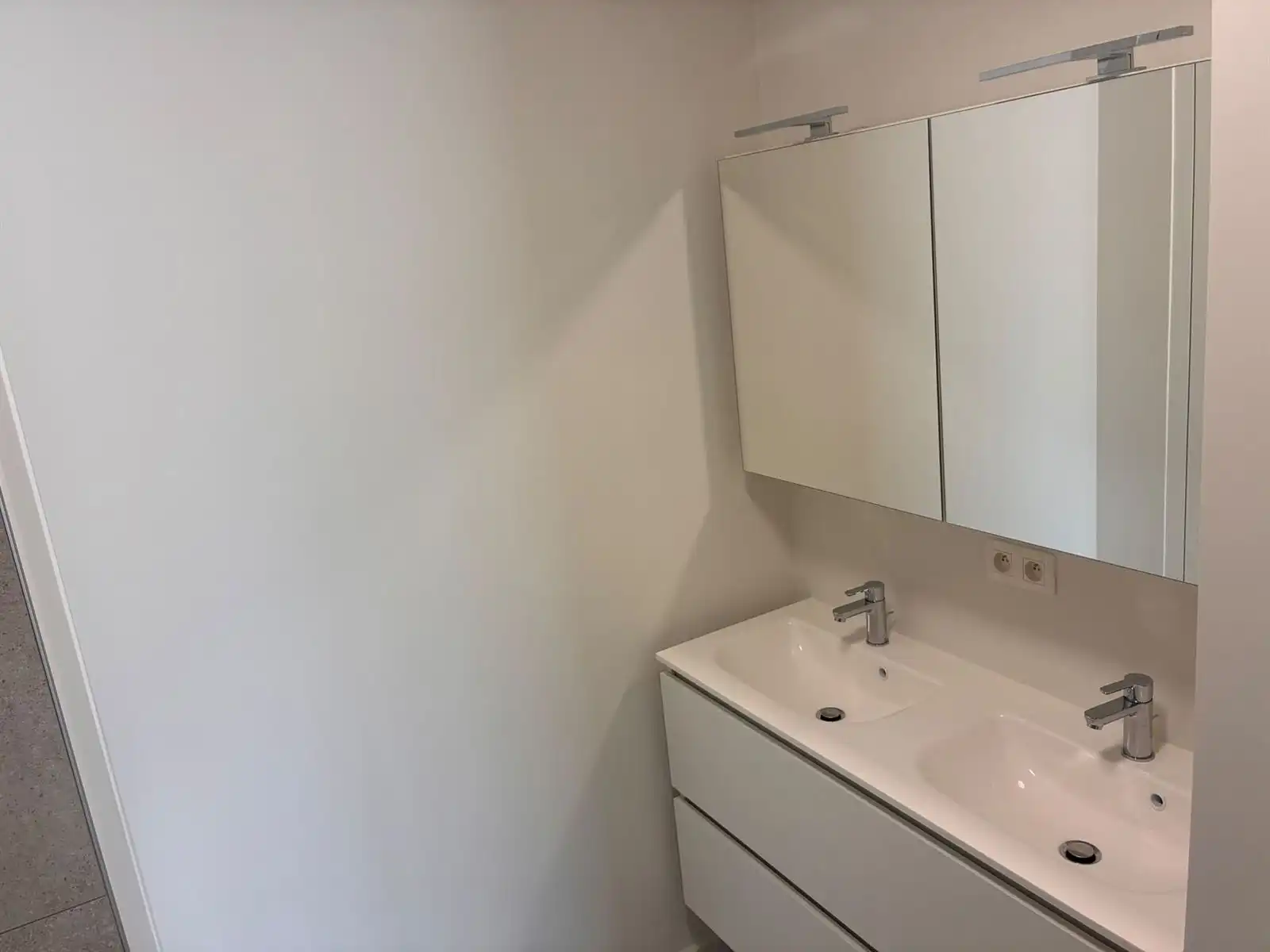 Nieuwbouw appartement met 2 slaapkamers terras en staanplaats   foto 12