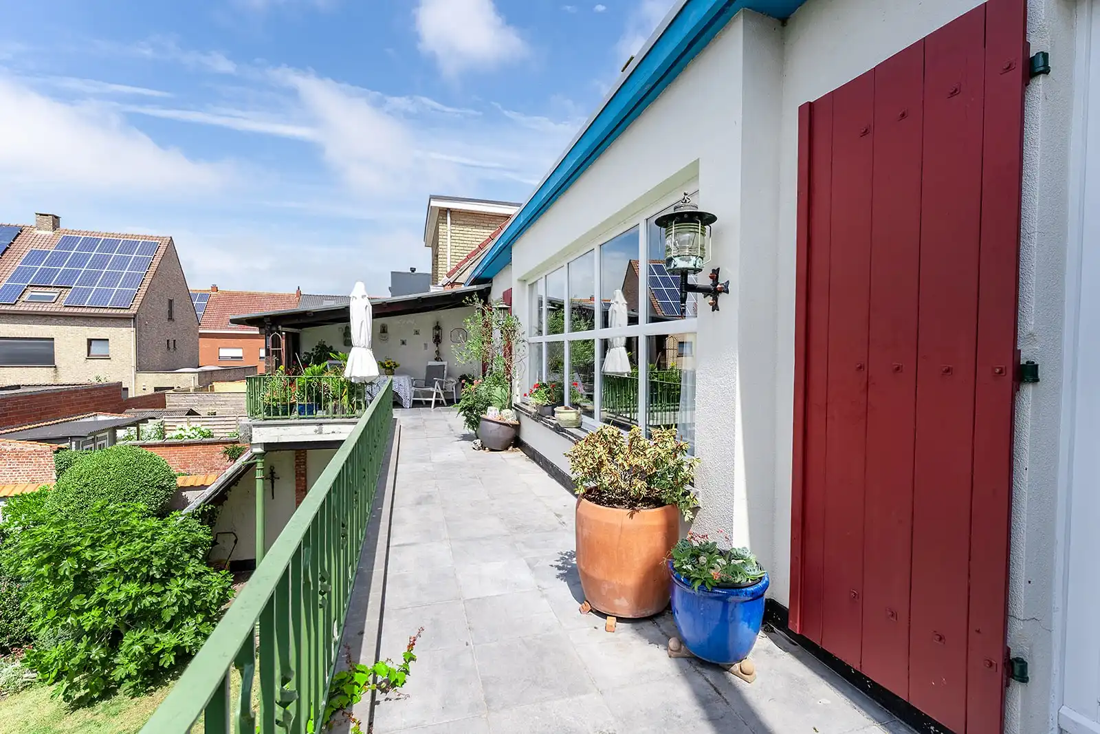Uitzonderlijke gezinswoning (275m²) met ruim atelier, zonnig terras, garage en prachtige tuin foto 15