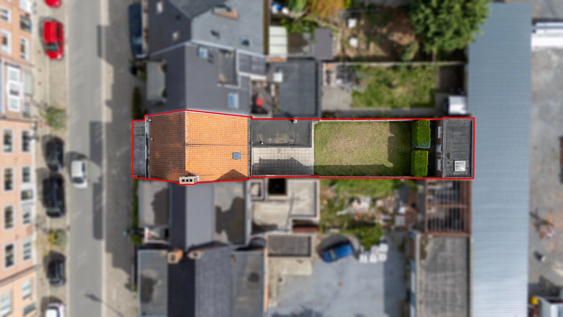 Ruime woning met zuidgerichte tuin, garage, kelder en zolder in hartje Gentbrugge foto 2