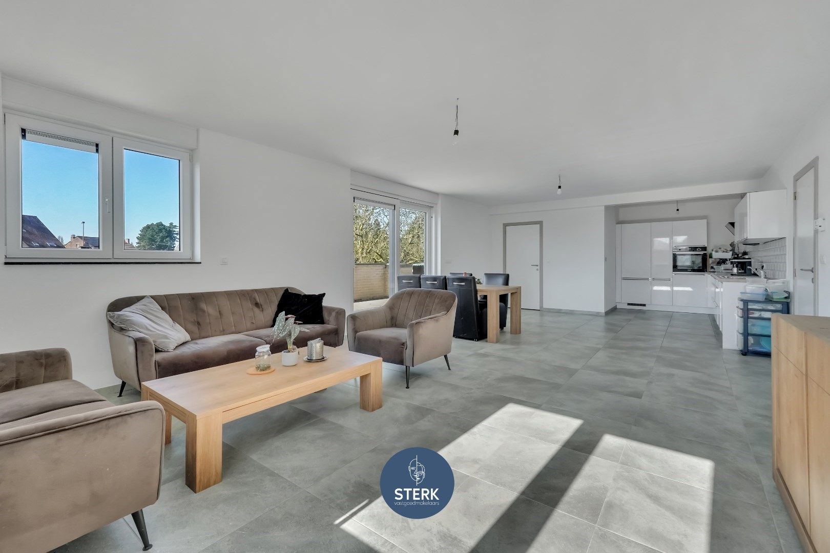 ENERGIEZUINIG DUPLEX-APPARTEMENT MET 4 SLPKS TE SMEERMAAS-LANAKEN !  foto 8