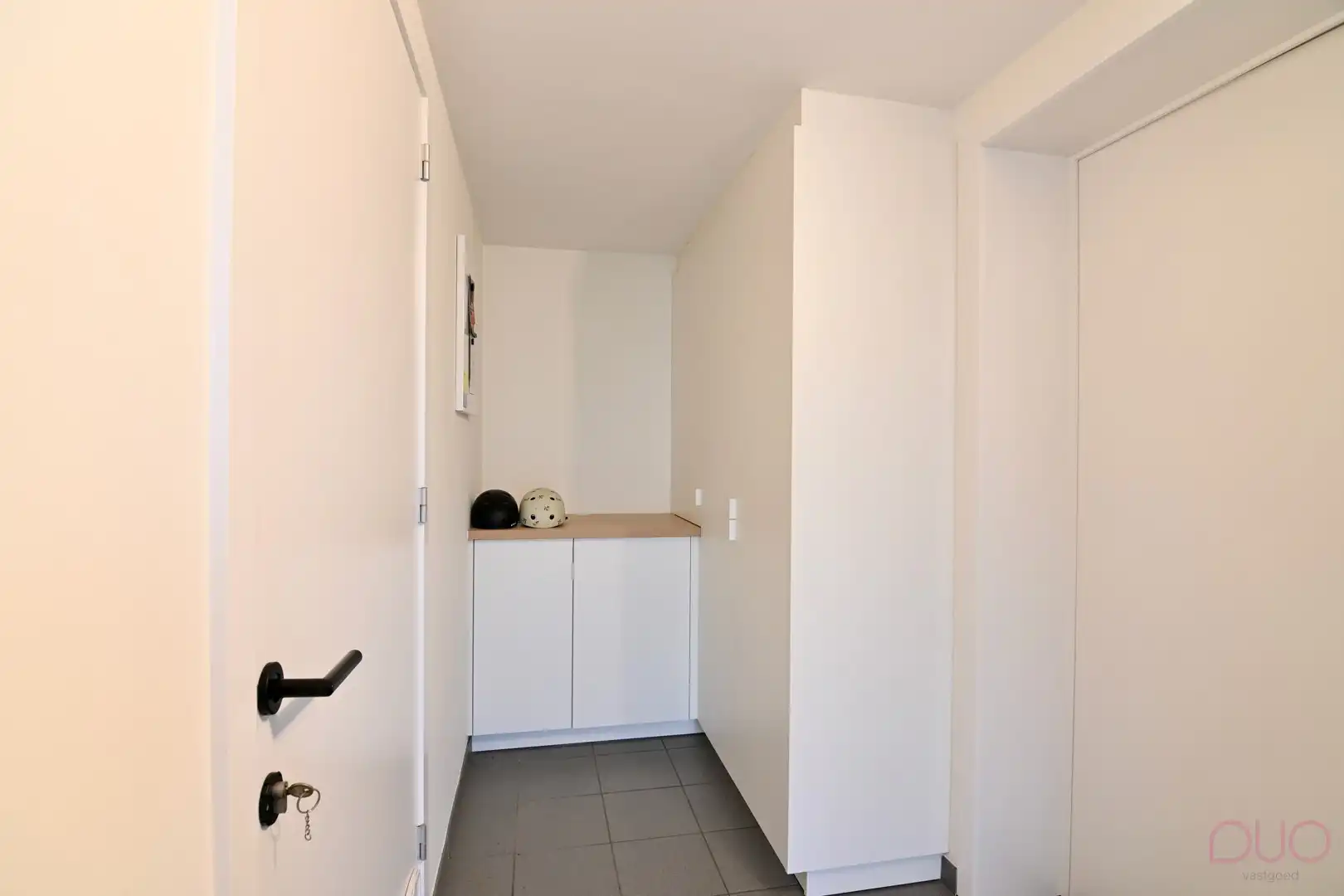 Ontdek ongeëvenaarde luxe en ruimte in deze prachtige villa in het rustige Herk-de-Stad. foto 30