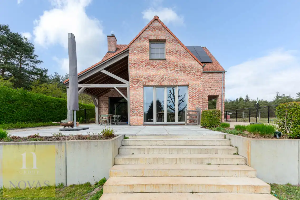 Prachtige woning, zonnepanelen, warmtepomp, thuisbatterij, 4 slaapkamers, bouwjaar 2015 foto 36