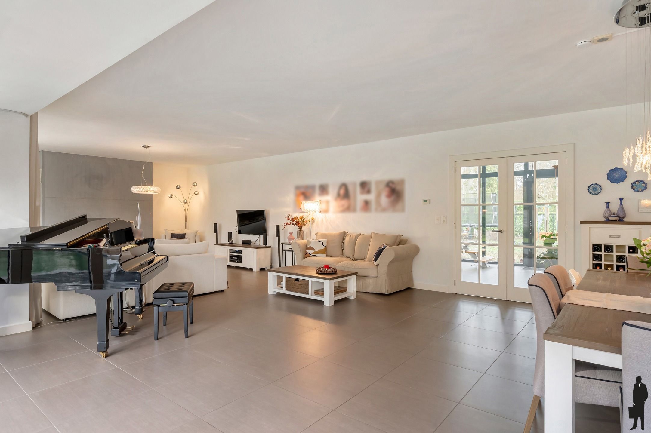 Moderne villa met zwembad foto 10