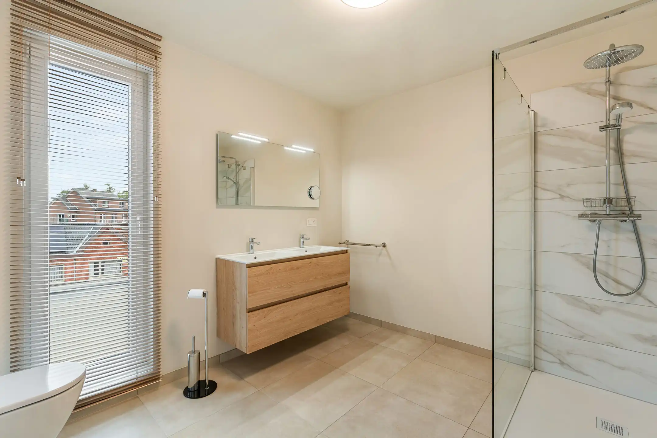 Recent duplex appartement met 2 parkings te Zichen foto 21