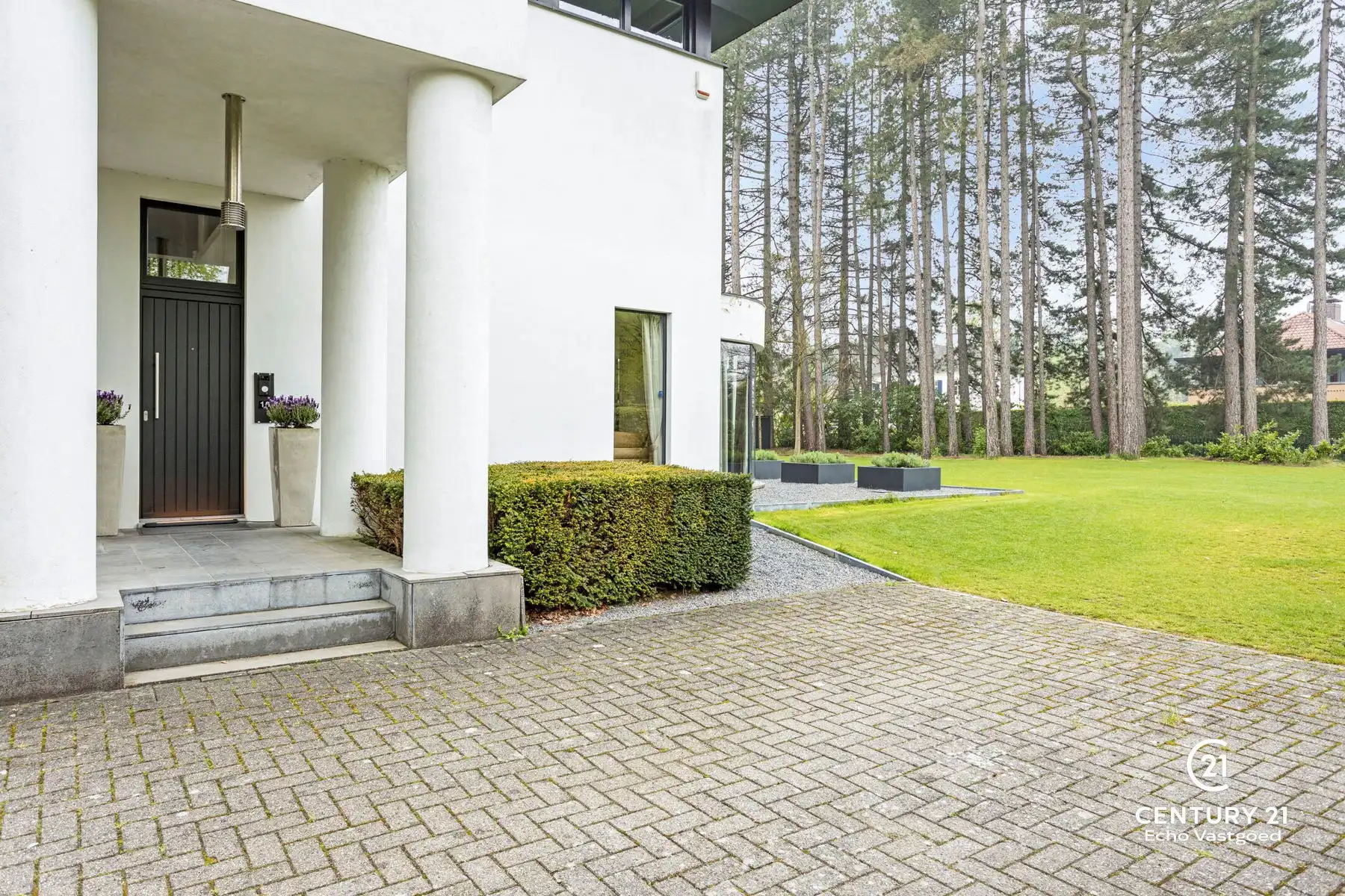 Villa met binnenzwembad en COMPLETE wellness op ca 2590m² foto 5