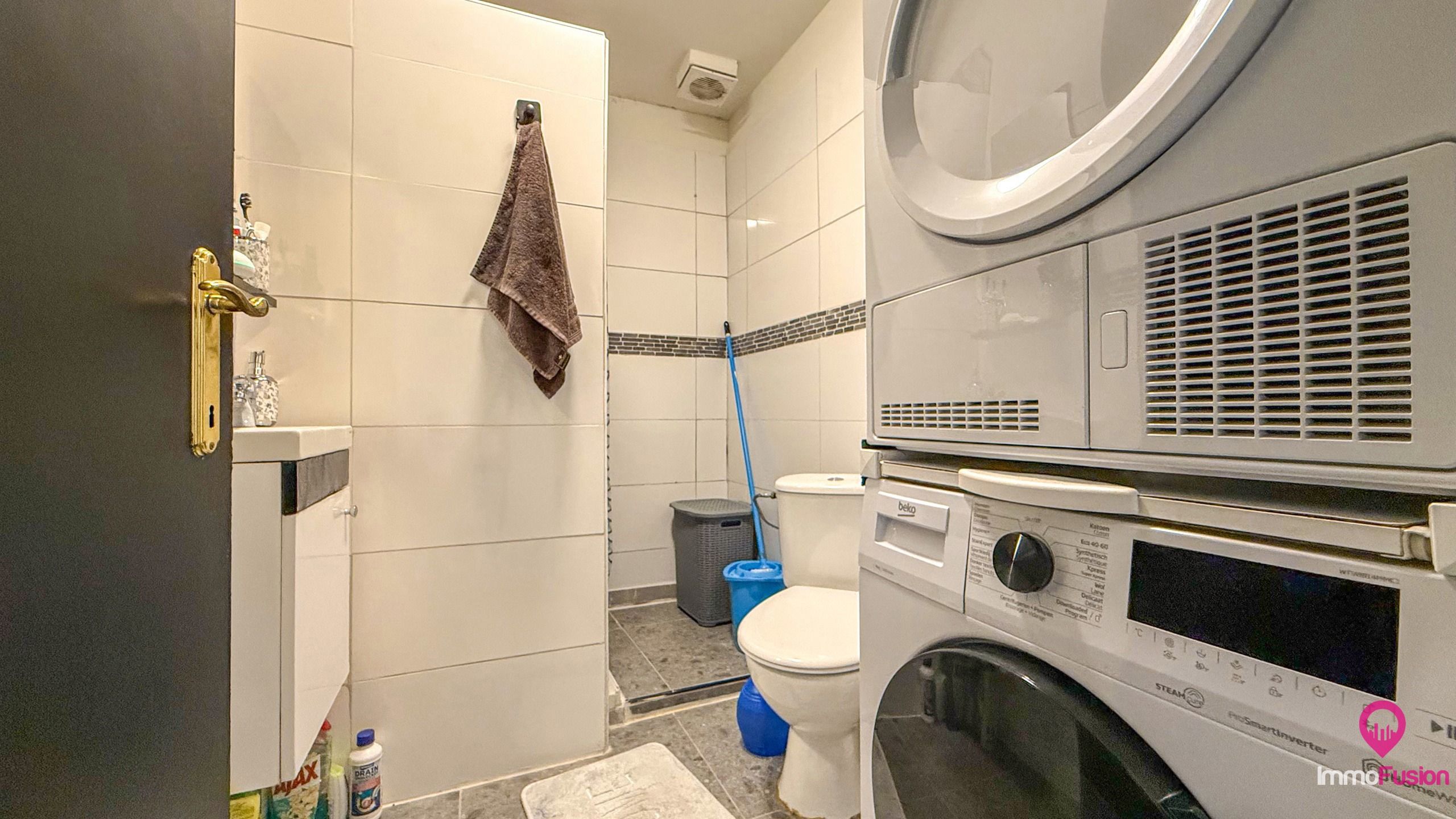 Instapklaar appartement met 2 slaapkamers en balkon! foto 12