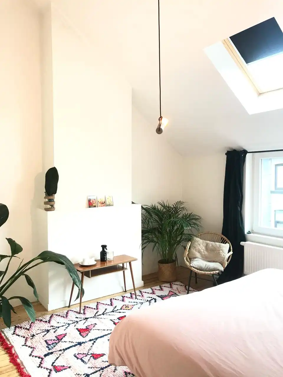 Lichtrijke stadswoning met 3 slaapkamers en buitenruimte, gelegen in een rustige straat op korte afstand van het centrum van Gent. foto 8