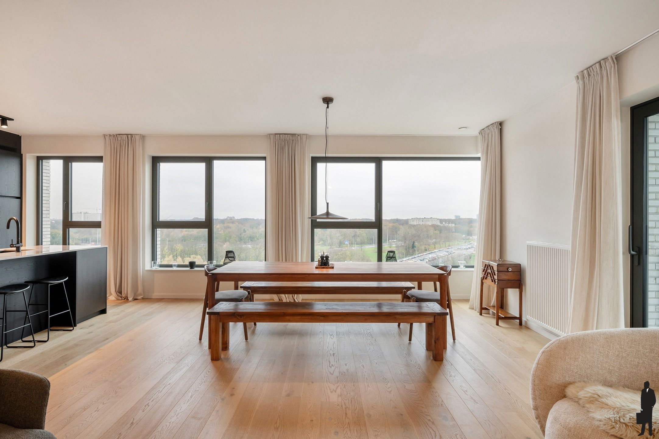 Exclusief hoekappartement op de 11de verdieping met terras en prachtige zichten.  foto 6