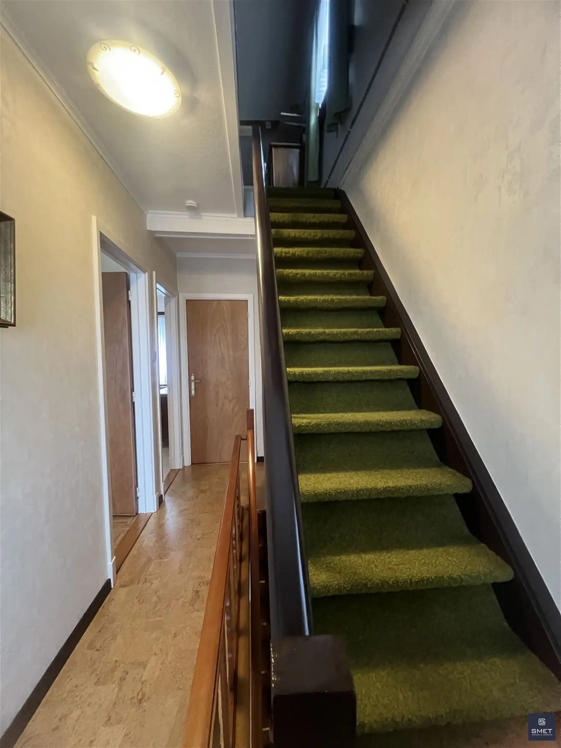 CHARMANTE HOB MET 3 SLPKS EN GARAGE foto 22