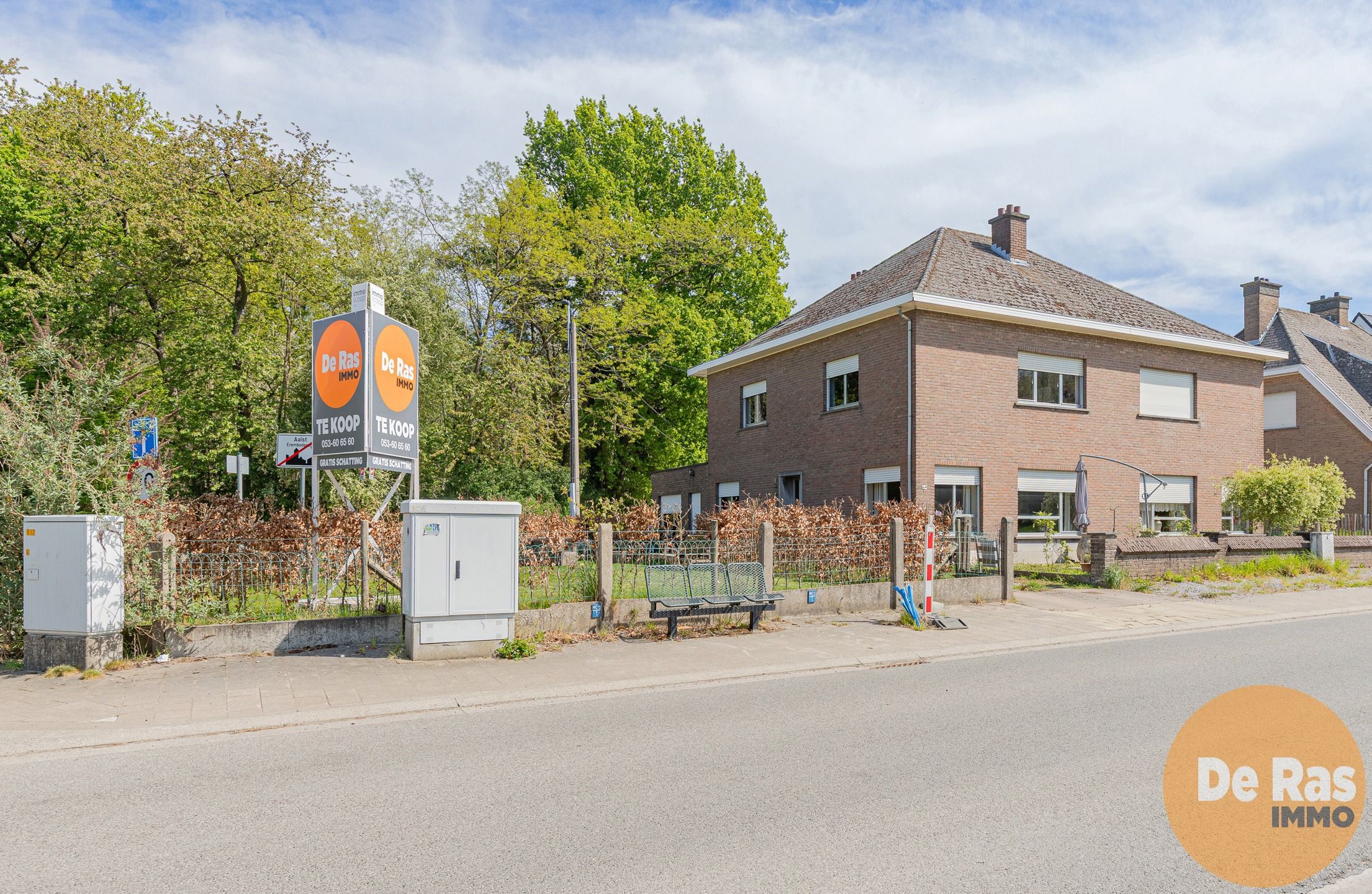 EREMBODEGEM - Ruime gezinswoning aan bosrand. foto 23