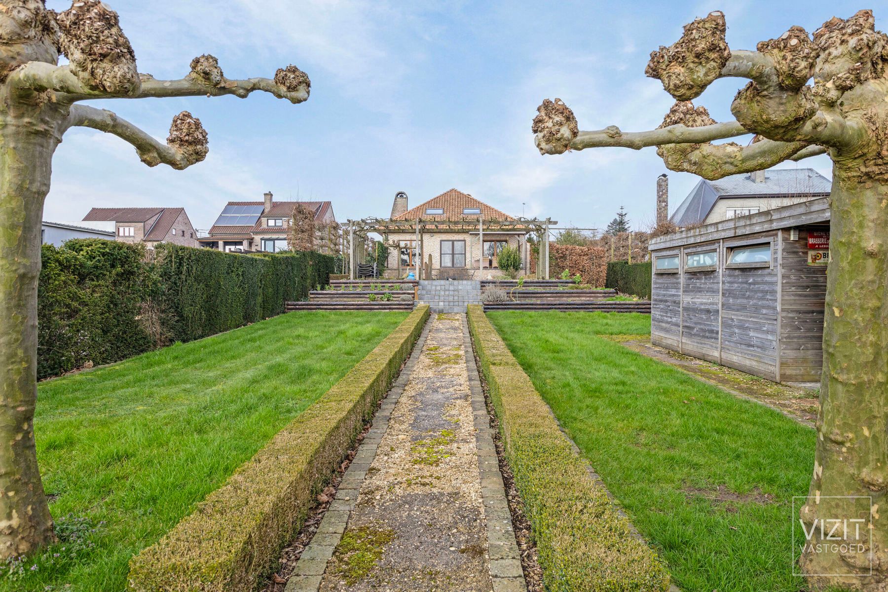 Luxueuze villa gelegen te Voorde met achtergelegen magazijn foto 7