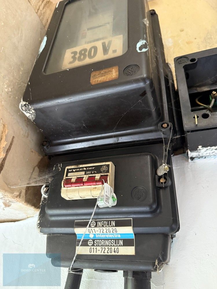 Te koop – Te renoveren halfopen woning met 3 slaapkamers en tuin in Zwartberg (Genk) foto 7