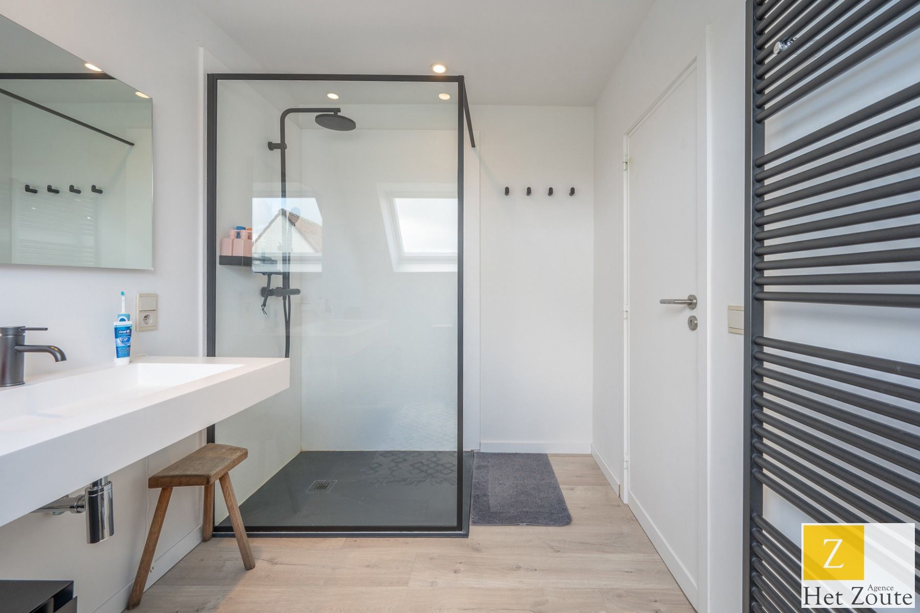 Twee ruime villa’s op één groot perceel (5.460 m²) te Knokke foto 16