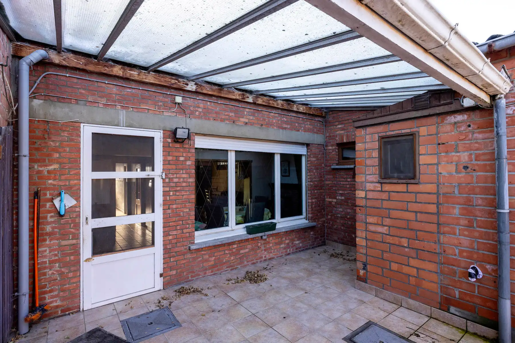 Te renoveren woning met 3 slpk, inpandige garage en tuin foto 22