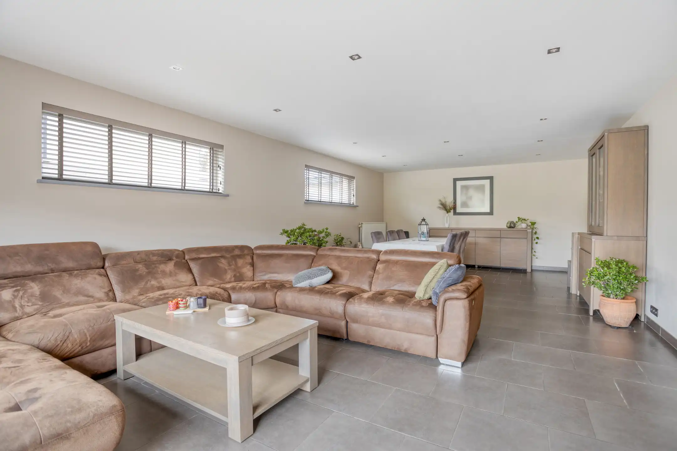 Ruime, energiezuinige woning met 6 slaapkamers & 2 badkamers foto 4