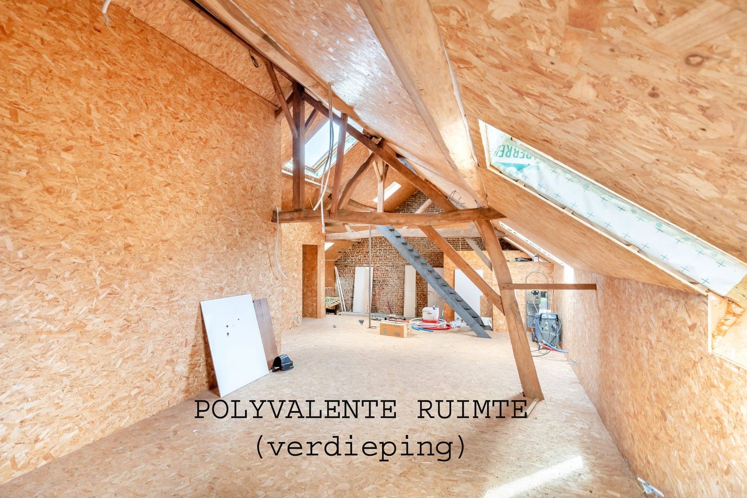 gezellige en ruime WONING met 2 multi-functionele BIJGEBOUWEN foto 19