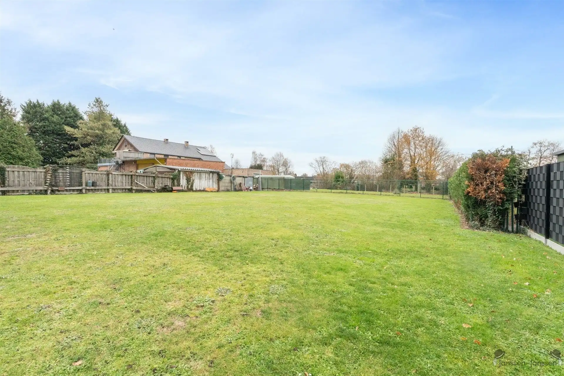 Energiezuinig villa met loods op een riant perceel te Kuringen-Hasselt foto 8