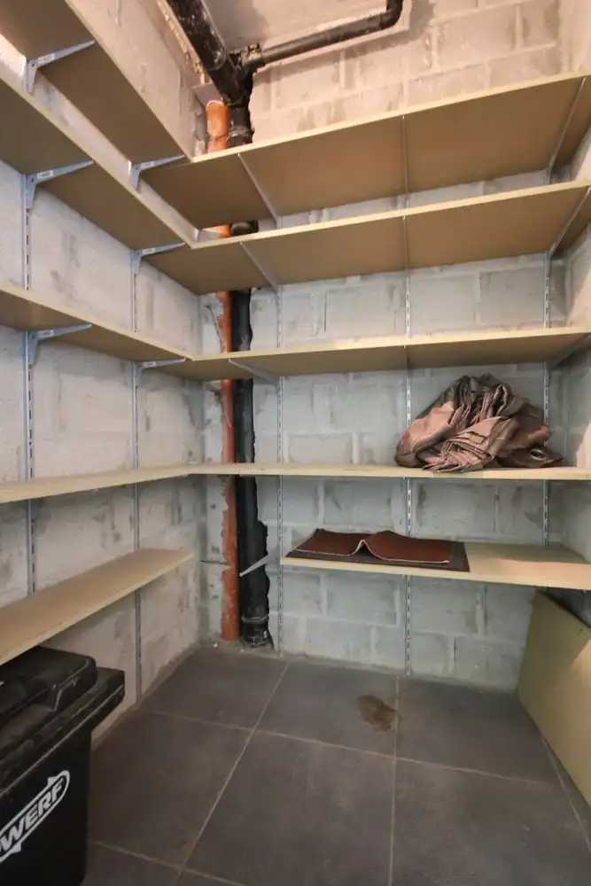 Gunstig gelegen appartement met ruim terras en autostaanplaats foto 12