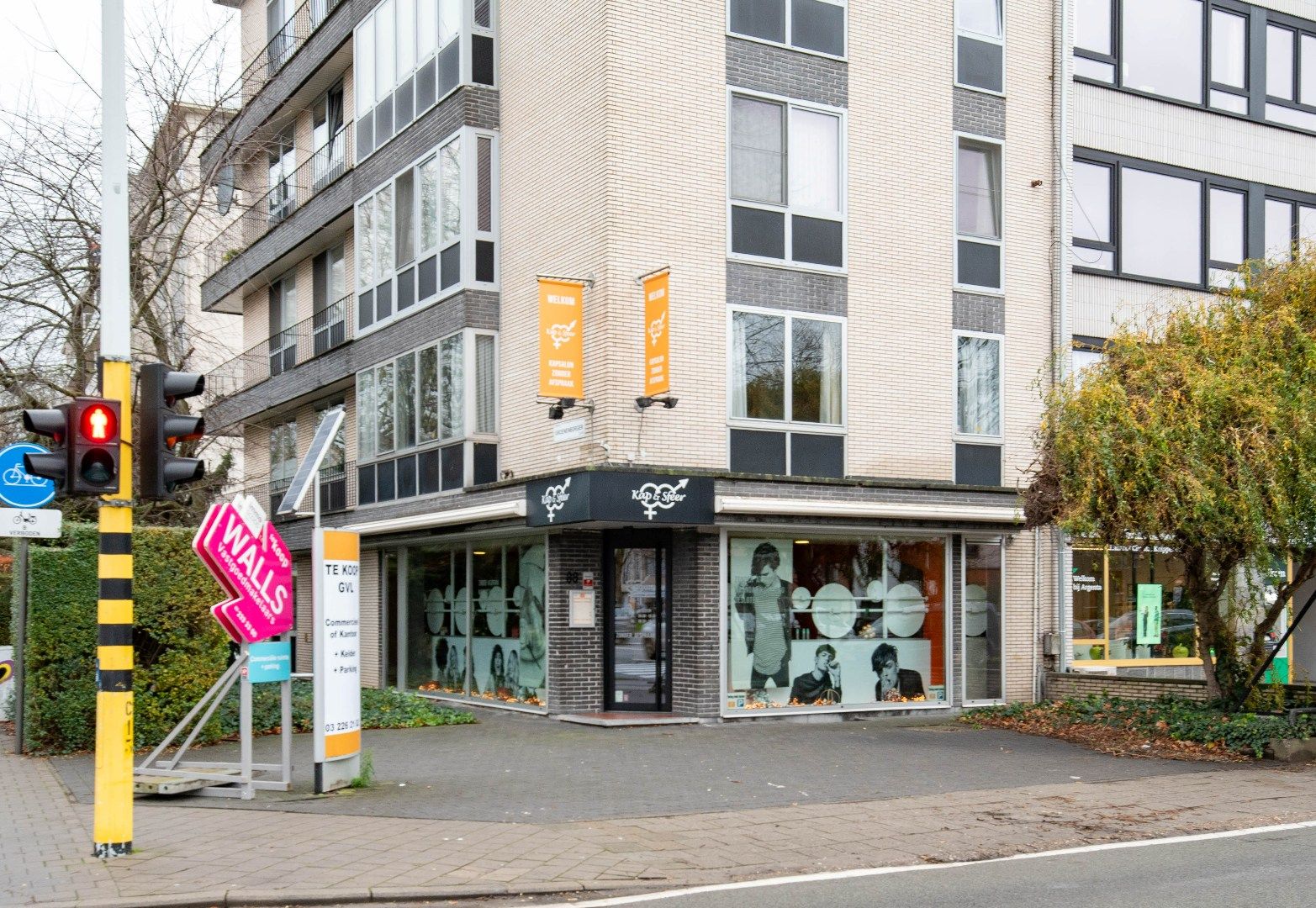 Uitzonderlijk hoekpand te Wilrijk foto 2