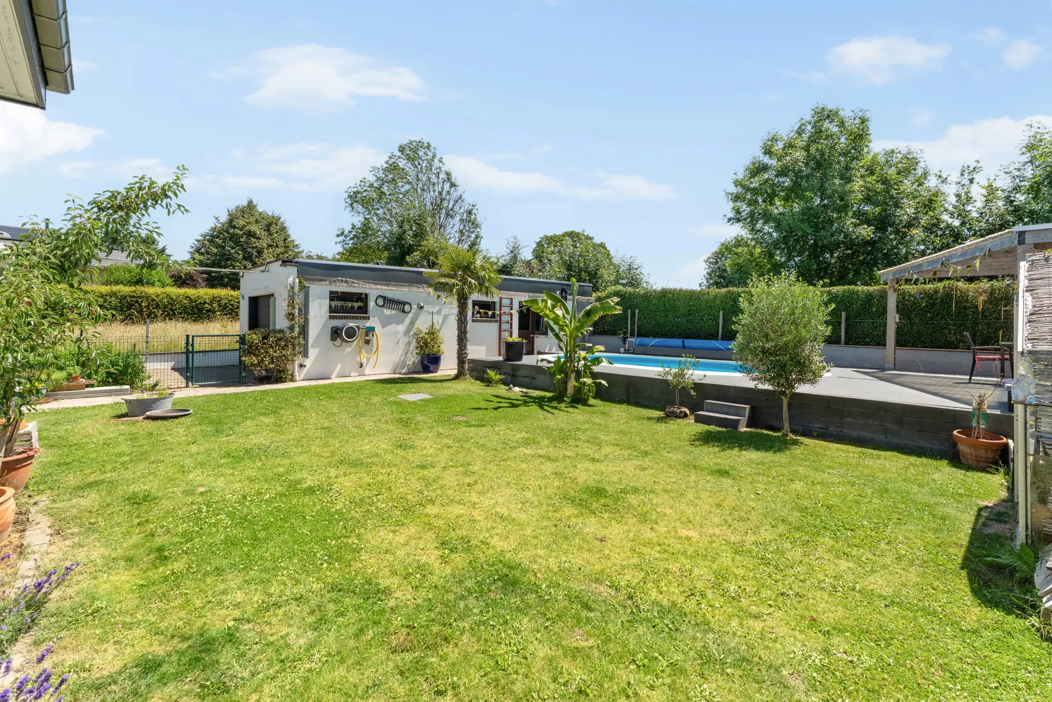 Instapklare woning met zwembad in Valmeer foto 26