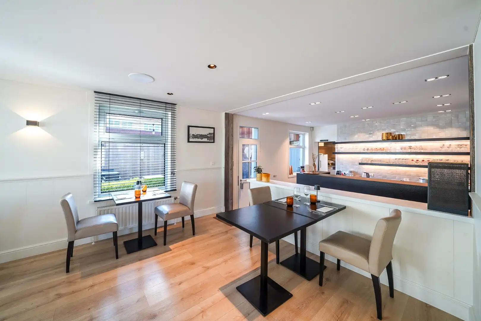 Te koop: Restaurant met woonst op toplocatie – Plassendale, Oostende foto 8