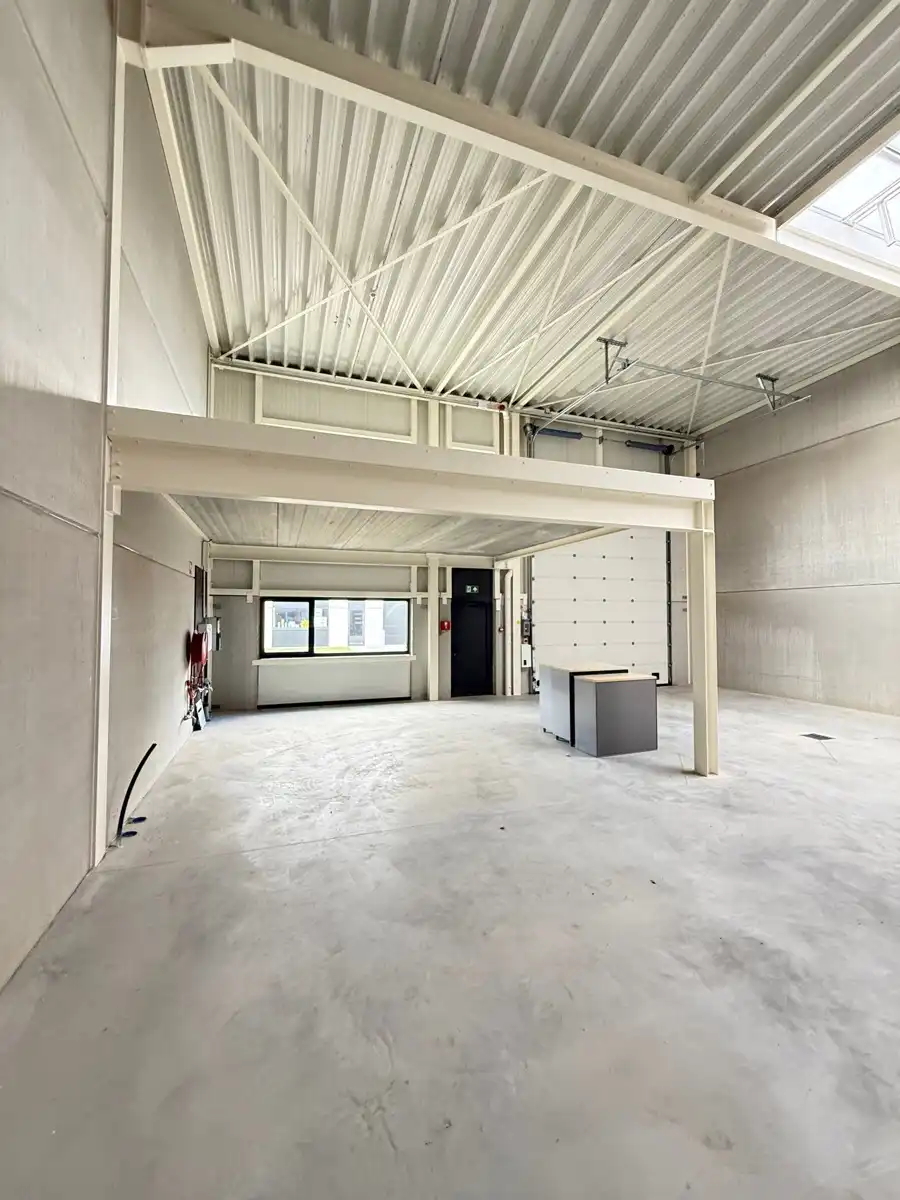 Moderne KMO-unit te huur in het hart van Limburg – Woudpark Genk-Noord foto 5