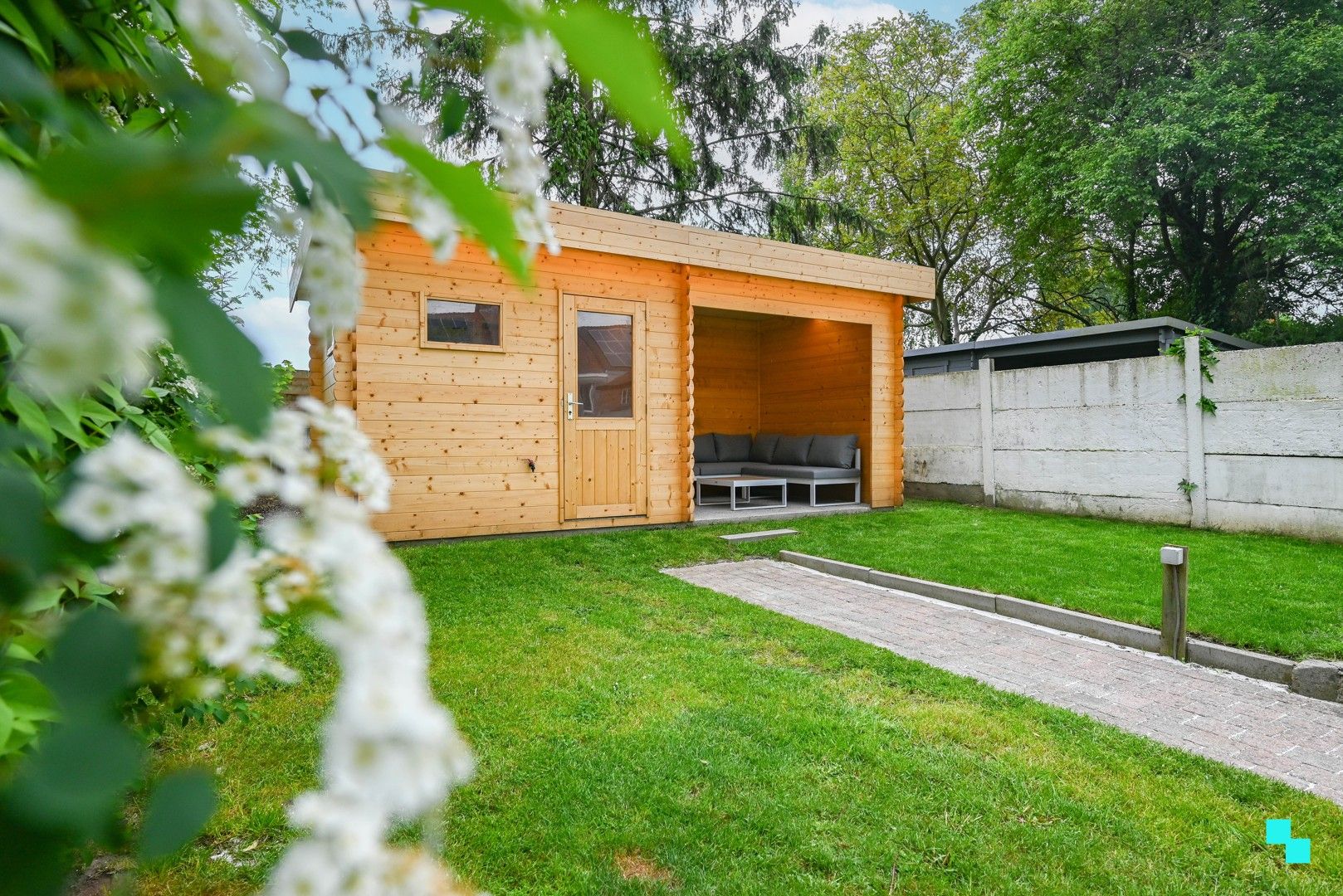 Charmante gerenoveerde woning te Harelbeke foto 26