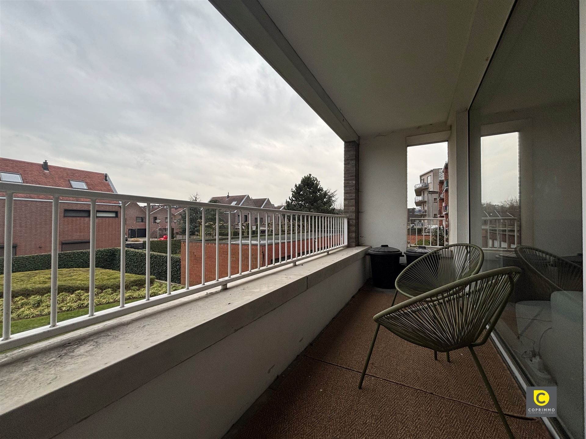 Hoekappartement met 2 slaapkamers en ruim terras foto 4