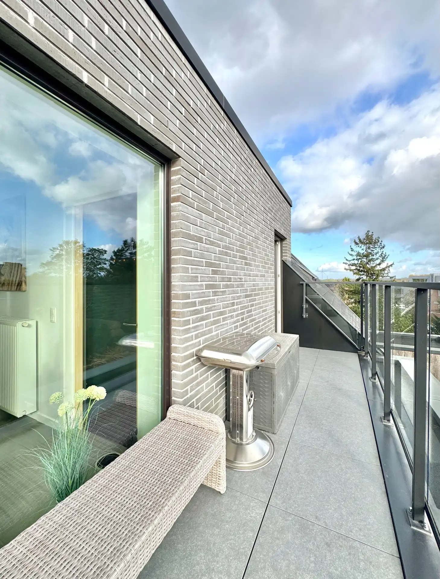 PENTHOUSE MET 2 TERASSEN & GROTE GARAGE foto 10