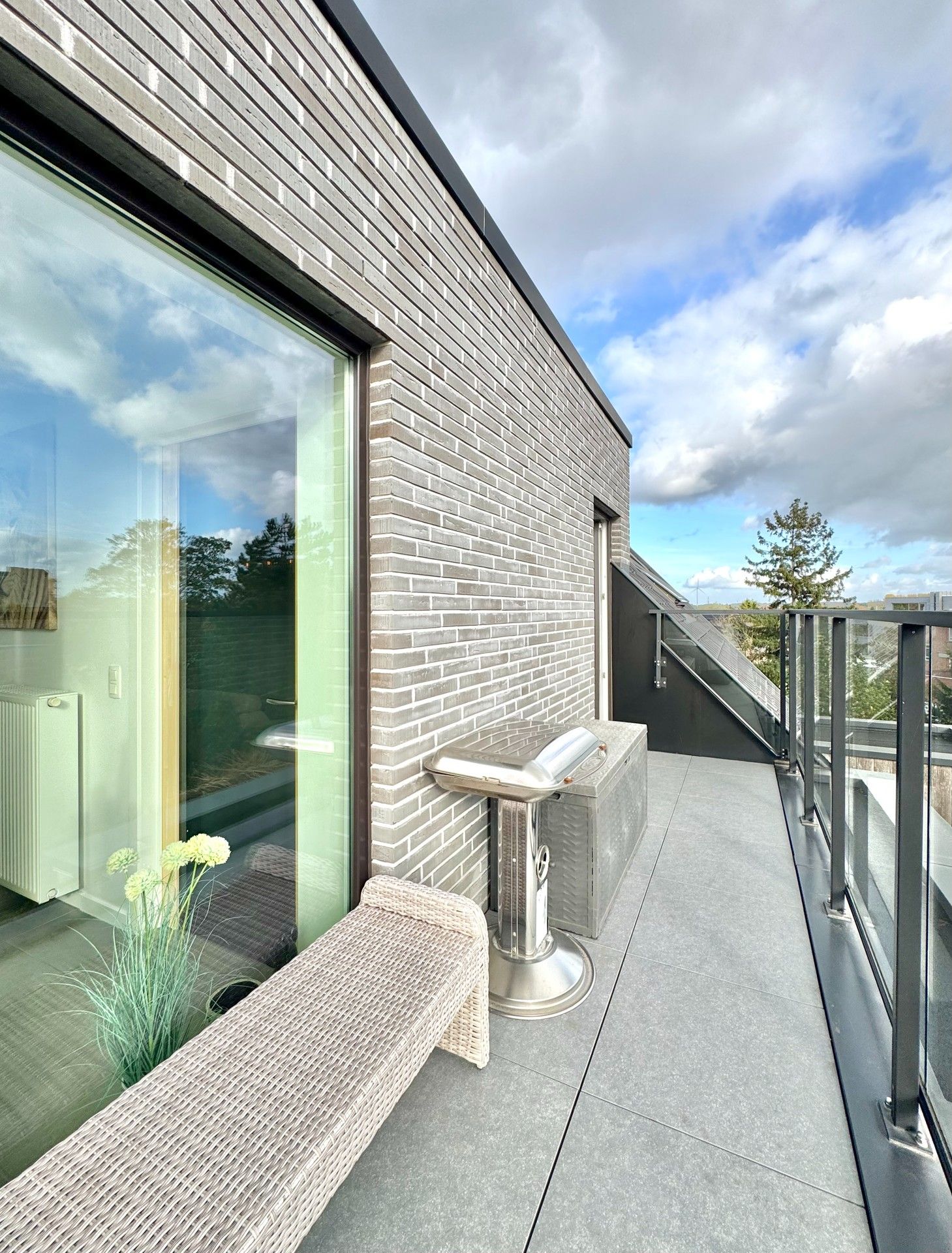 PENTHOUSE MET 2 TERASSEN & GROTE GARAGE foto 5