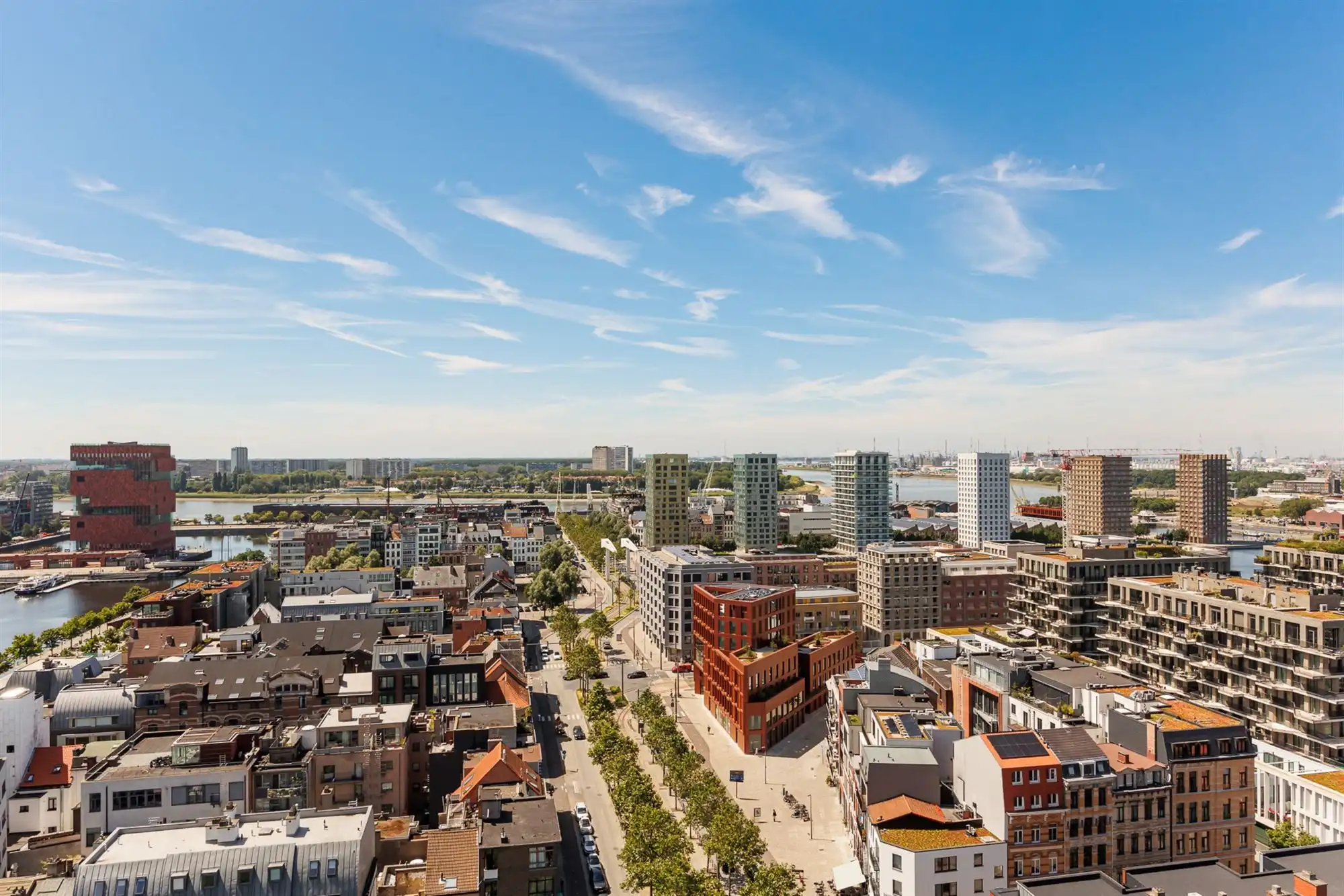 Luxueus appartement op 16e verd. met panoramisch uitzicht foto 22
