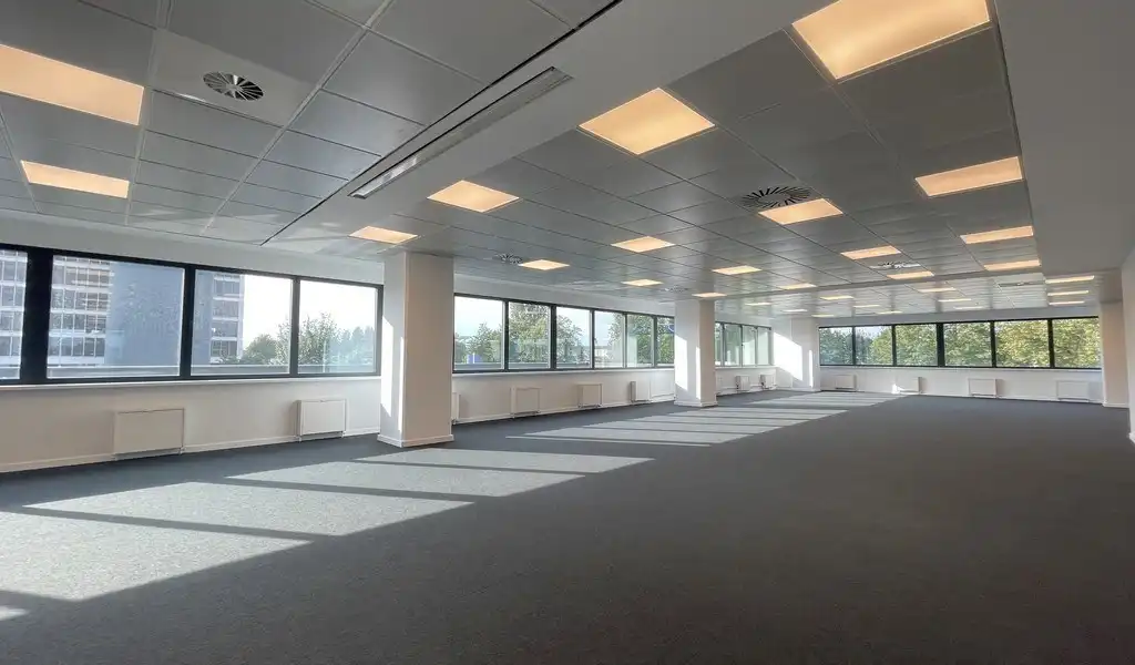 Kantoor te huur in North Trade Building vlakbij haven van Antwerpen foto 8