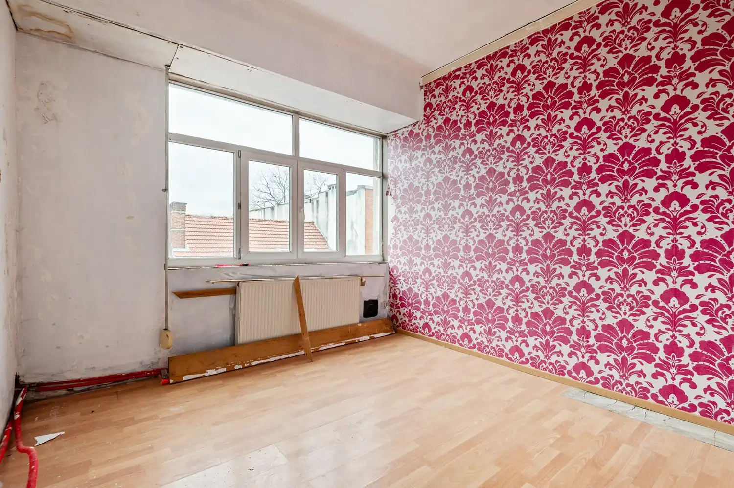 Opbrengsteigendom met een groot magazijn en 3 appartementen te koop! foto 29