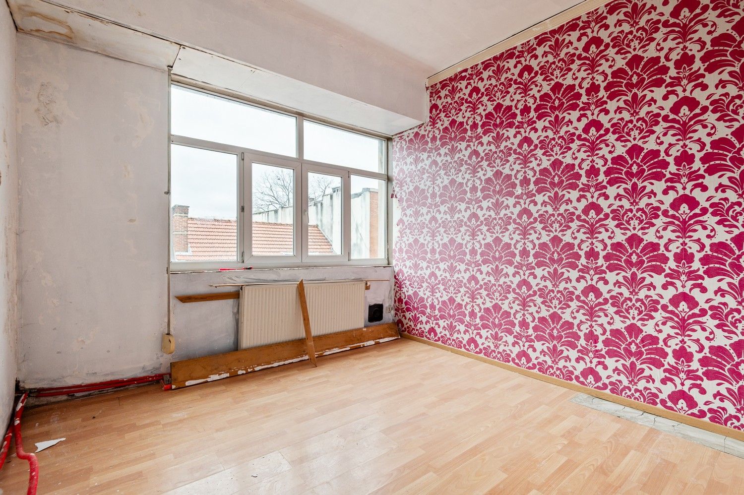 Opbrengsteigendom met een groot magazijn en 3 appartementen te koop! foto 29