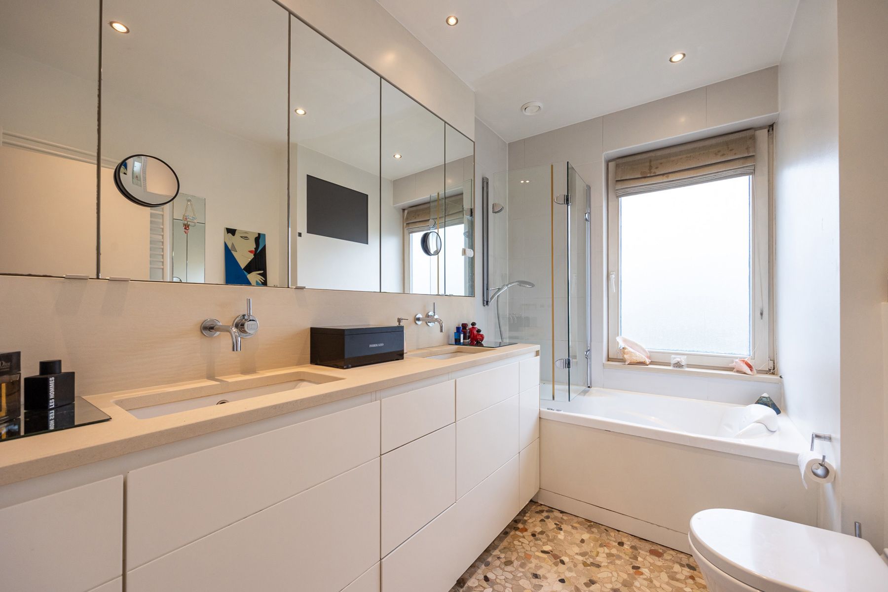 Instapklare woning met 3 à 4 slpks, praktijkruimte en garage foto 14