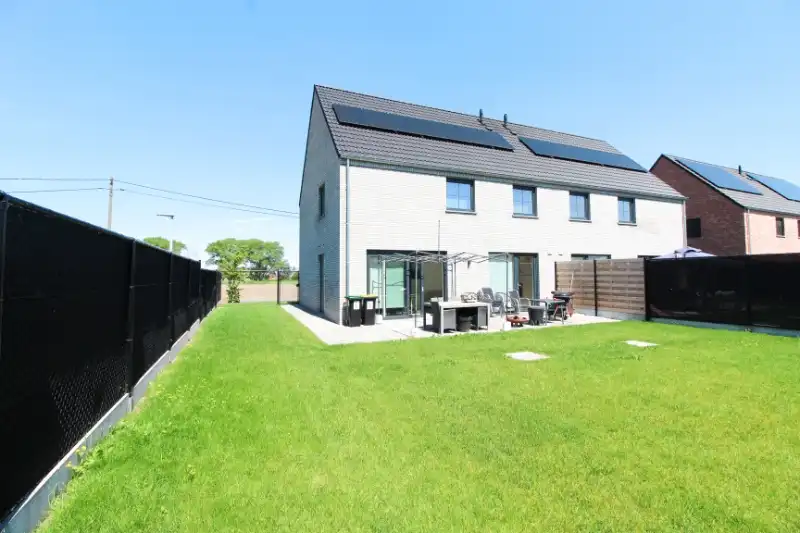 Energiezuinige halfopen woning in Meulebeke foto 7