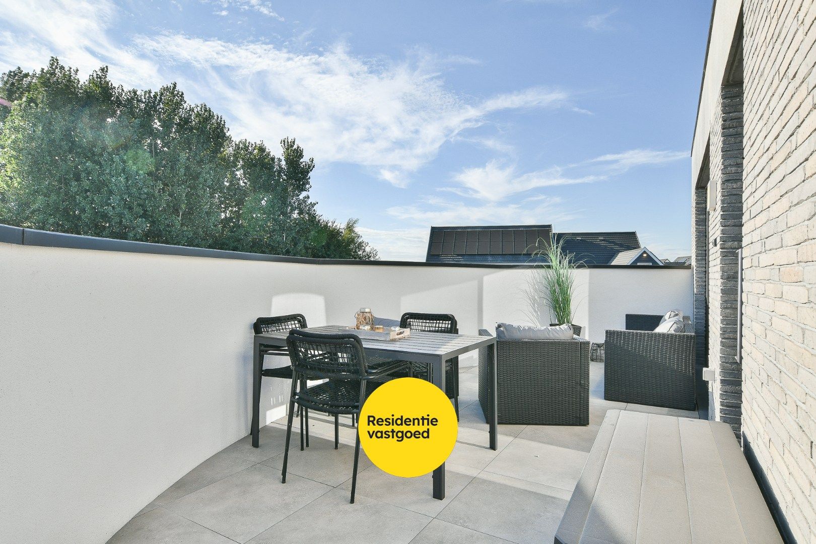 Uniek appartement inclusief carport met grote berging gelegen in een oude graanmolen foto 15